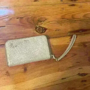 Fossil gold wallet wristlet cowhide leather